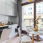 Apartmán Koszykowa 51 Superapart - With Parking, Near Pkin & Zlotych Tarasow *