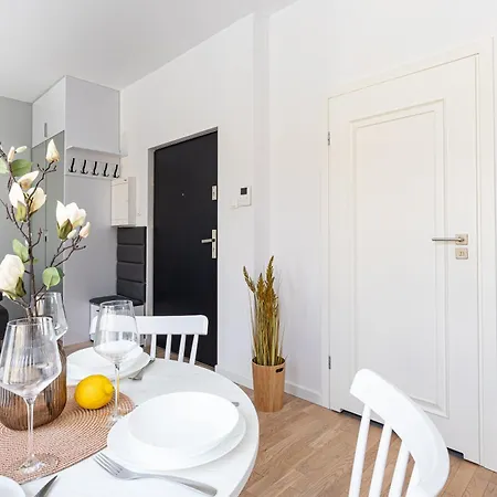 Koszykowa 51 Superapart - With Parking, Near Pkin & Zlotych Tarasow Apartment